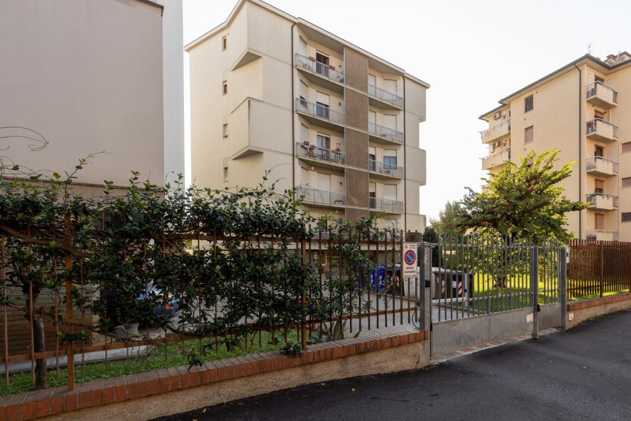 Pisa Quiet And Bright Flats With Balcony Leilighet Eksteriør bilde